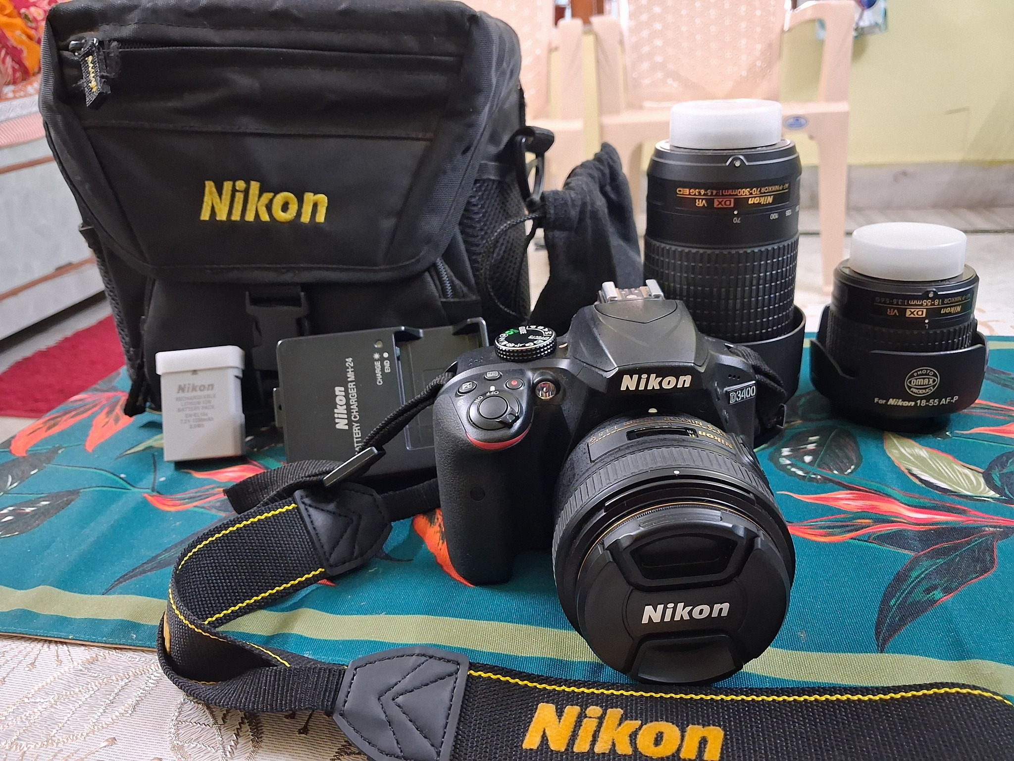Nikon D3400 with Kit, Zoom & Prime Lense