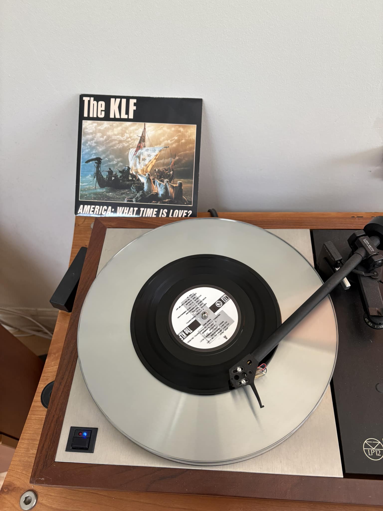 The KLF - What Time Is Love (1991)