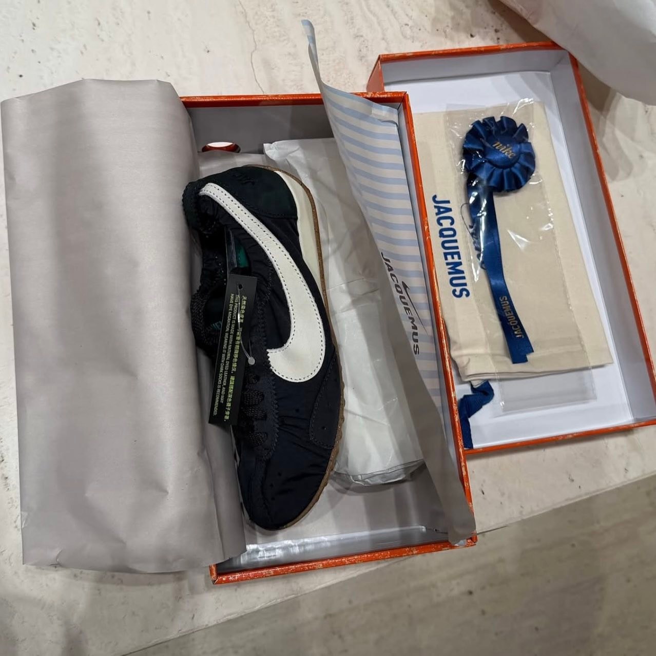 Nike x Jacquemus Moon Shoe ?รุ่นลิซ่าใส่ - 7usw / 38 / 24cm - 7.5 