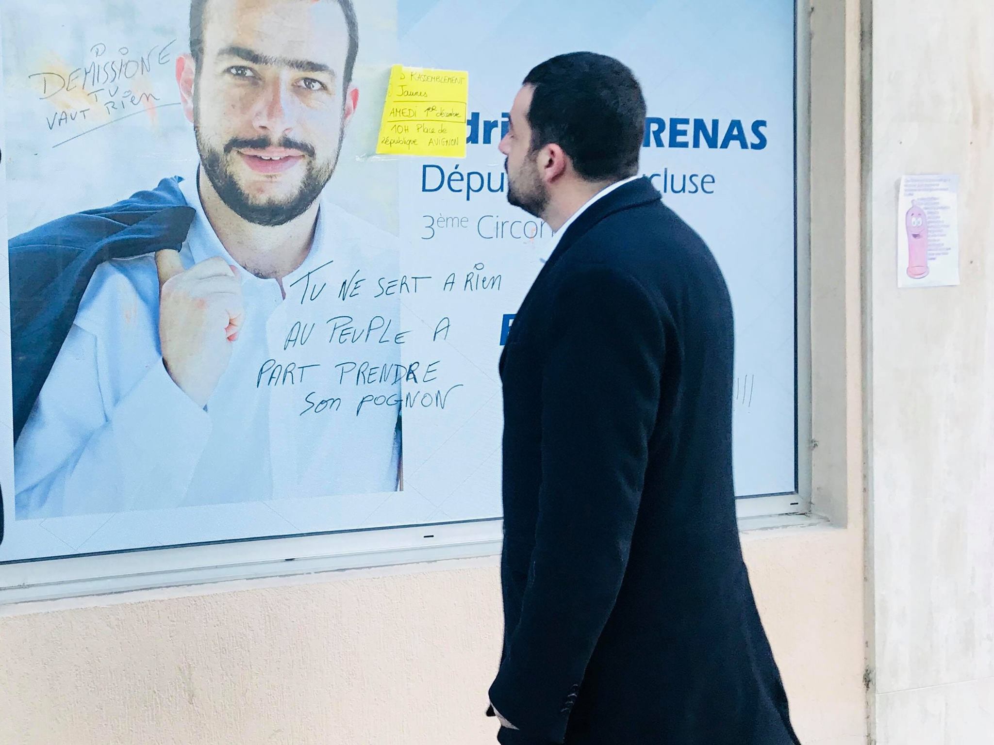 Gilets Jaunes La Permanence Dun Député Lrem Du Vaucluse