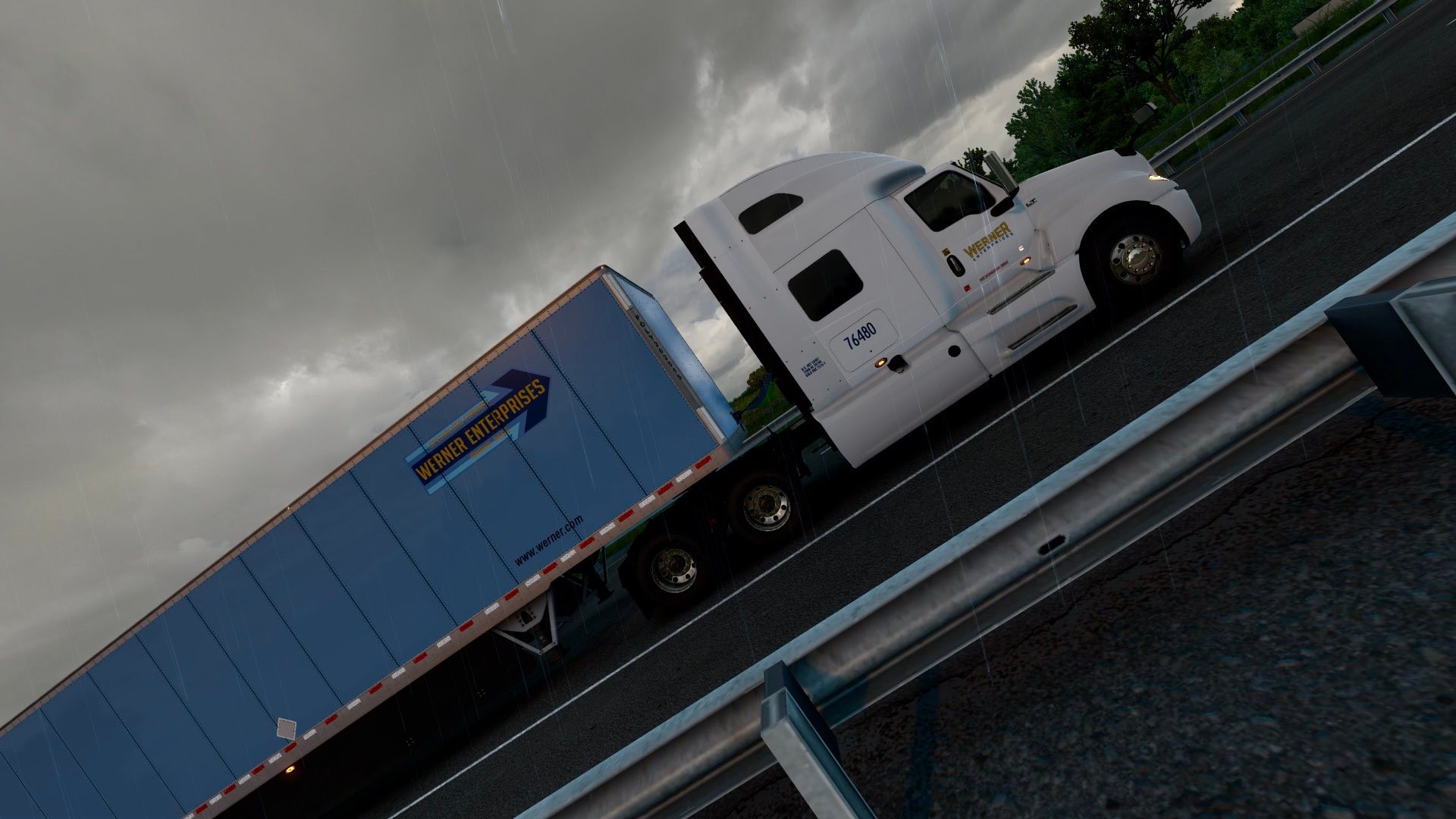Mi Reliving truck driving experiences in game