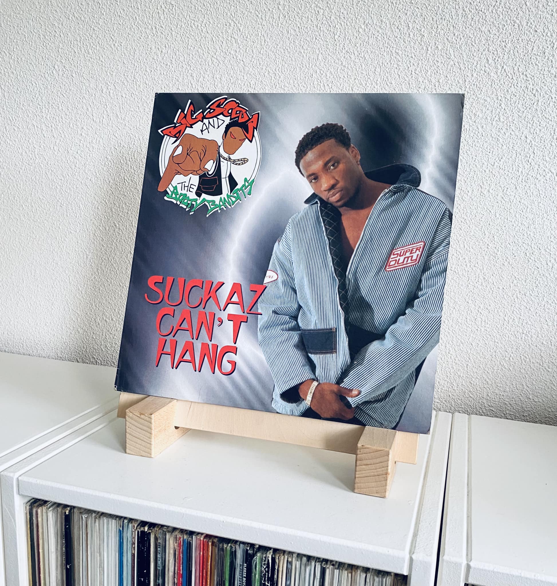 Big Scoob and The Booty Bandits – Suckaz Can