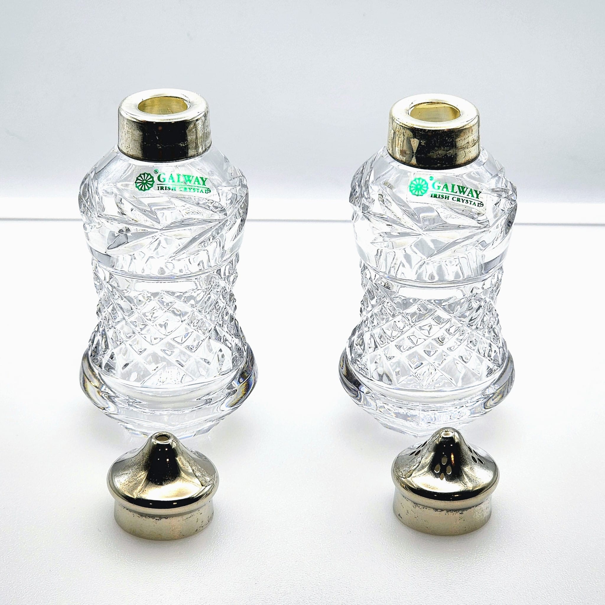Add a touch of timeless Irish elegance to your table with these 