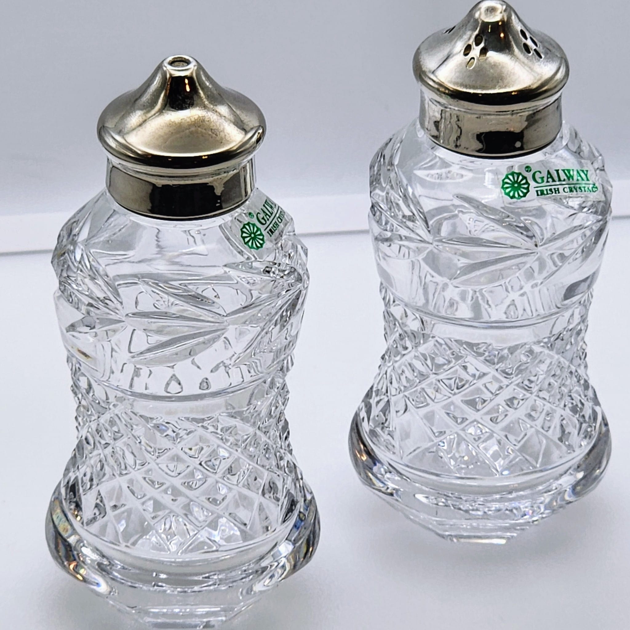 Add a touch of timeless Irish elegance to your table with these 