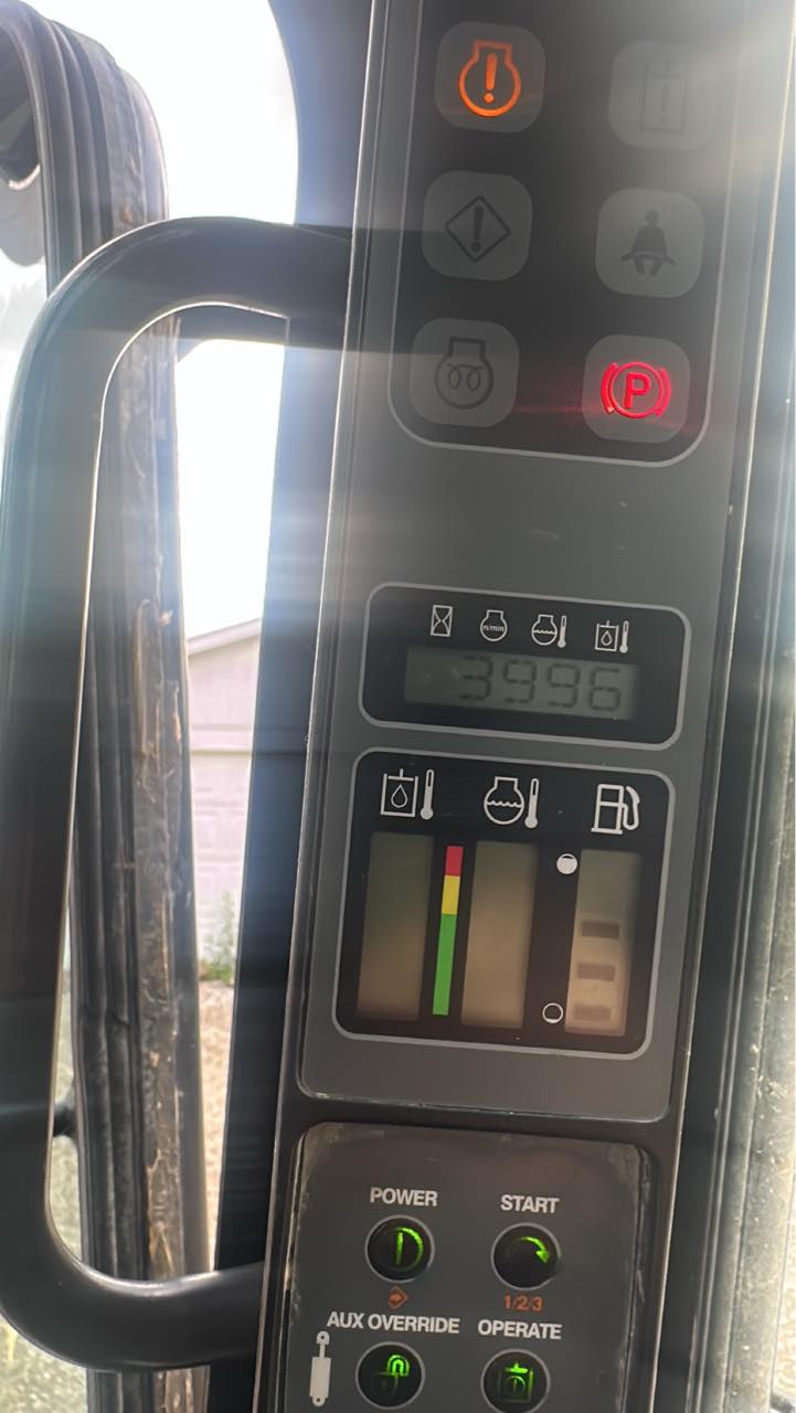 What causes machine fault codes 3996 and 3997 and throttle issues?