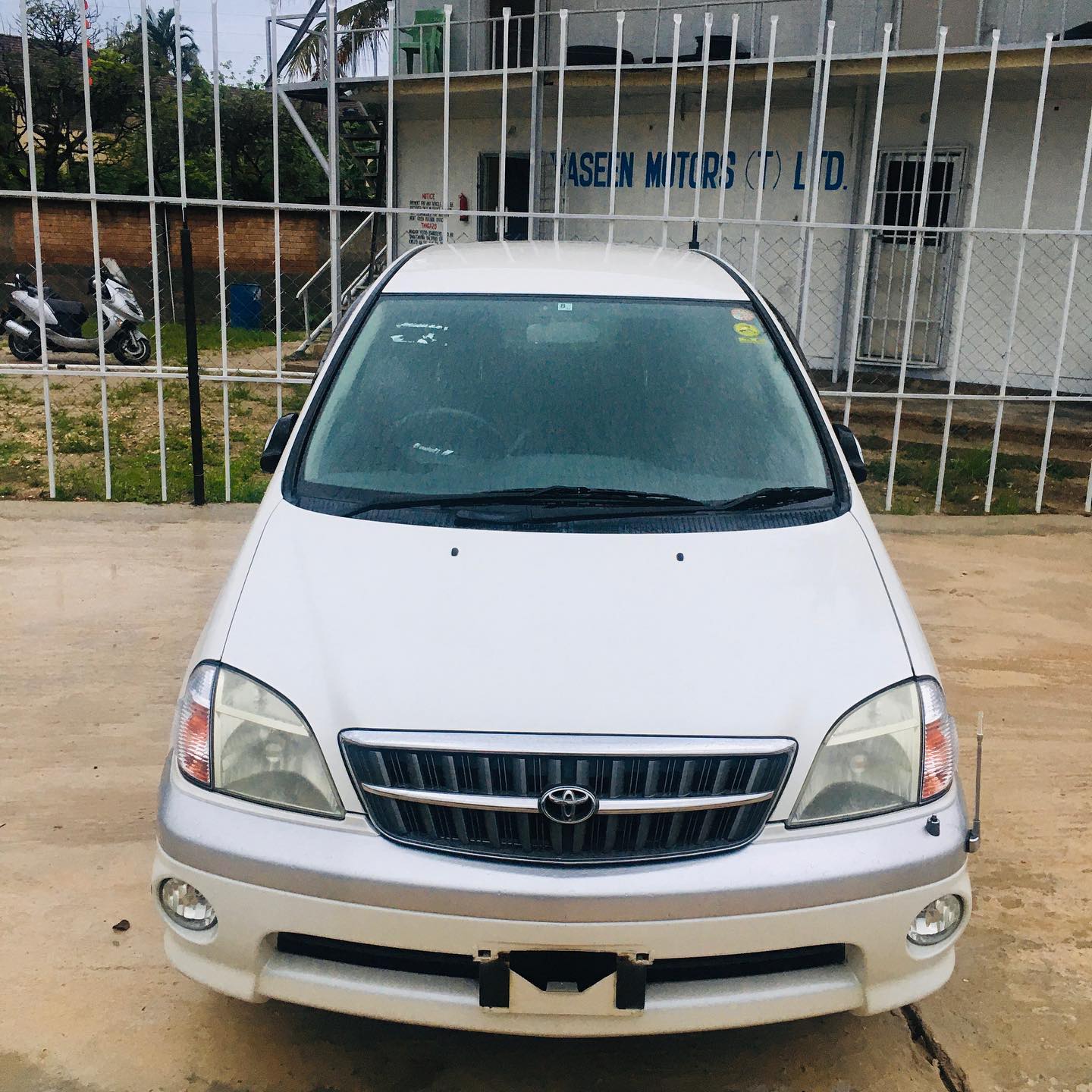 silent -ディレクターズカット版ー DVD-BOX Toyota Nadia year 2000 11,800,000/- Price Pearl white colors
