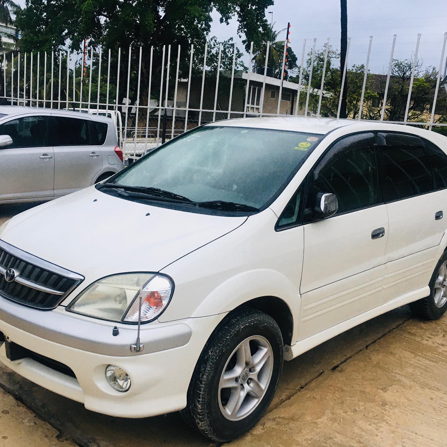 silent -ディレクターズカット版ー DVD-BOX Toyota Nadia year 2000 11,800,000/- Price Pearl white colors