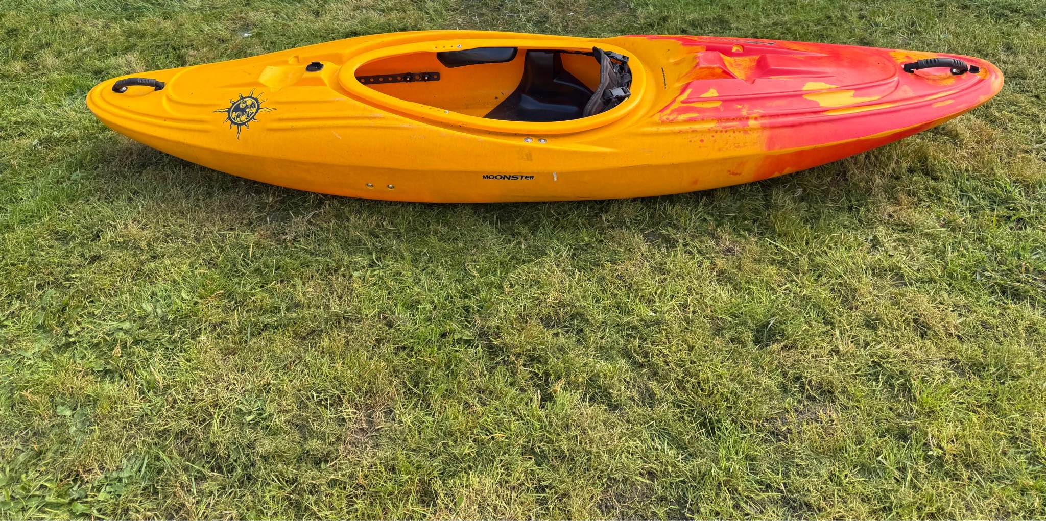 Robson Monster kayak for sale with paddle and Lomo Rebel neoprene spray ...