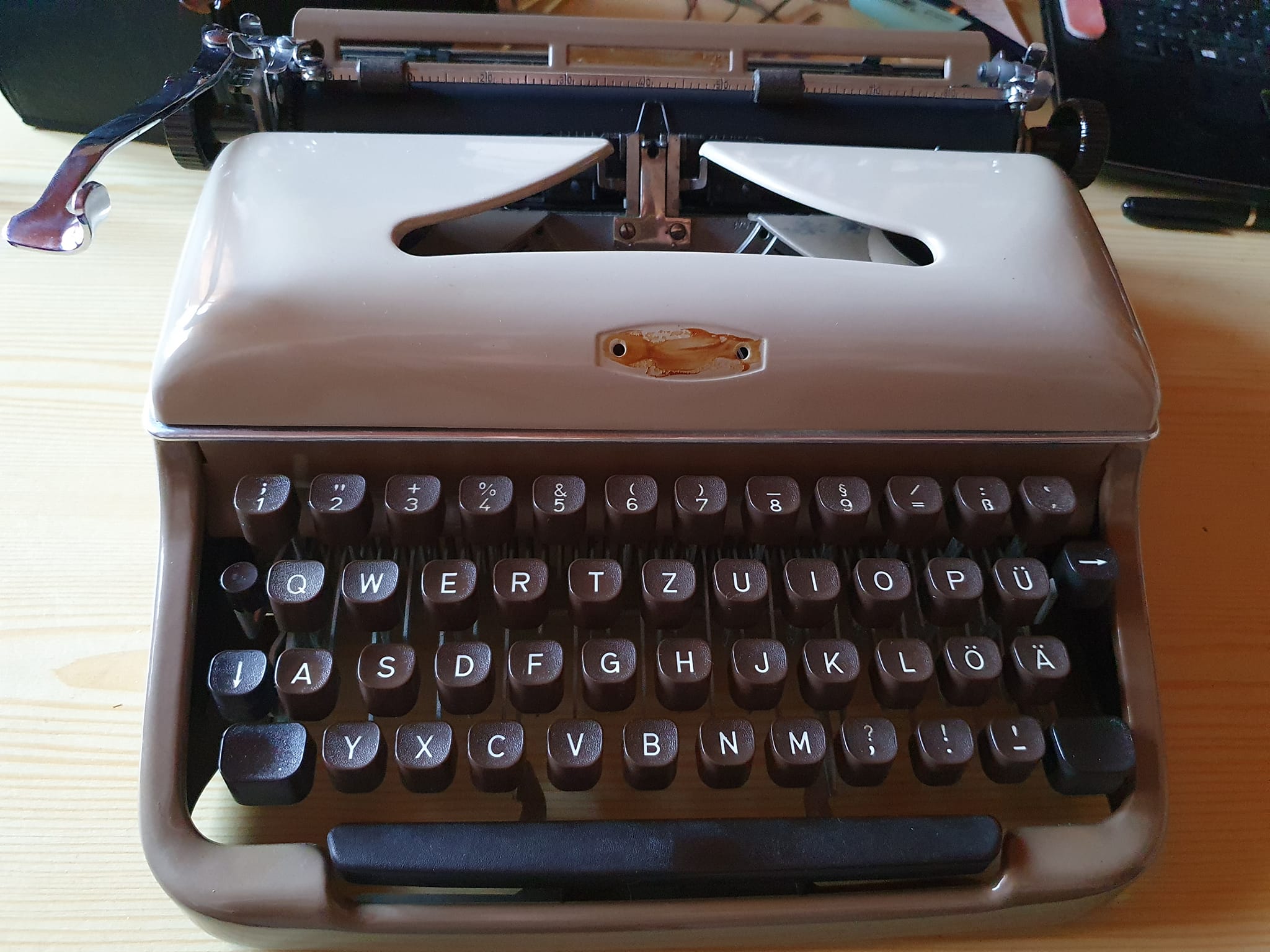 What are thoughts on a Triumph Gabriele-E typewriter?