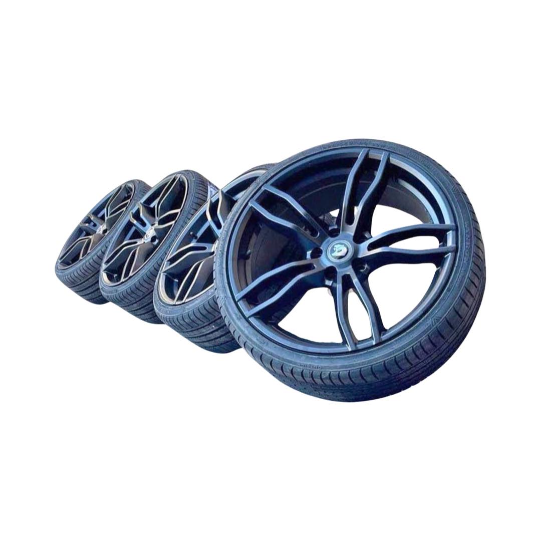 What size and style rim and tyres for Graphite VX?