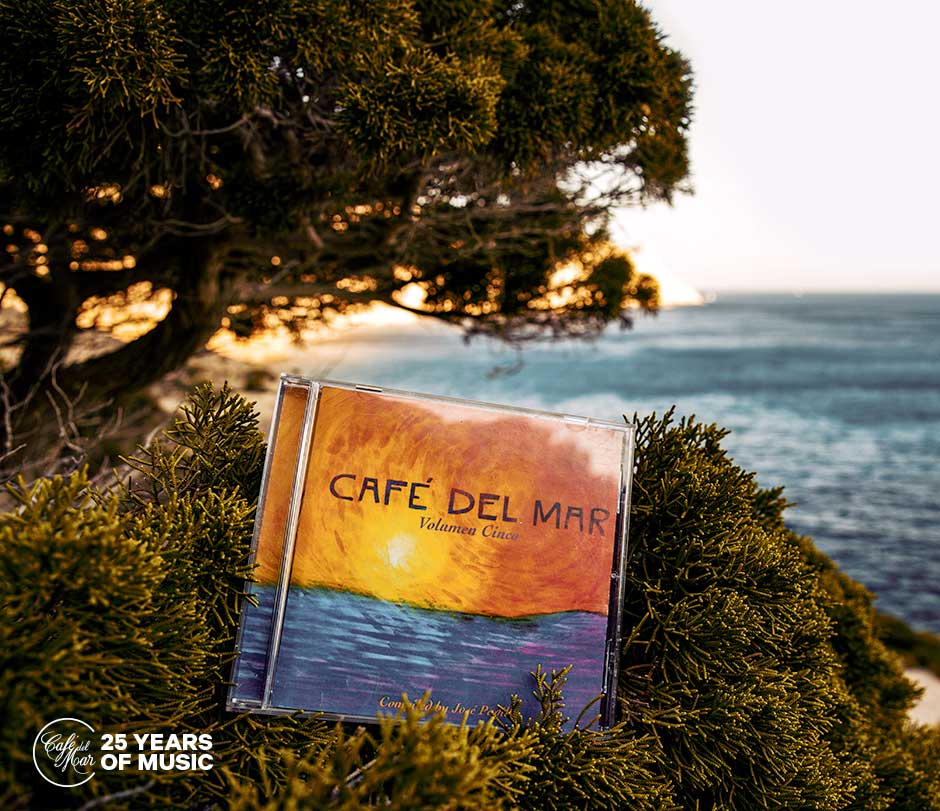 25 Years of Music - Café del Mar Volumen Cinco. Featuring Mumbai