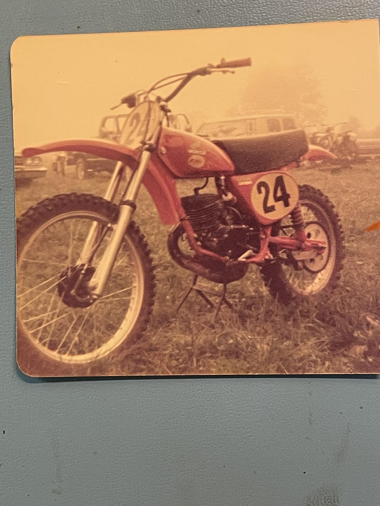 New Black Seat For 1973-1975 Honda CR125M Elsinore – One-Piece Vinyl With Metal Pan & Hardware