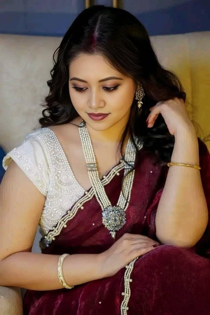 Laboni Khanam on Reels | Facebook