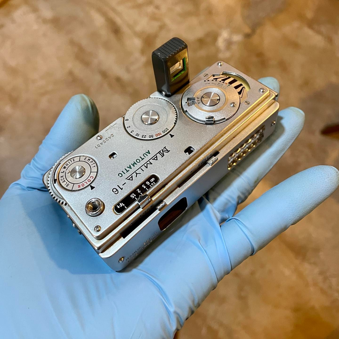 Mamiya 16 EE Deluxe camera review