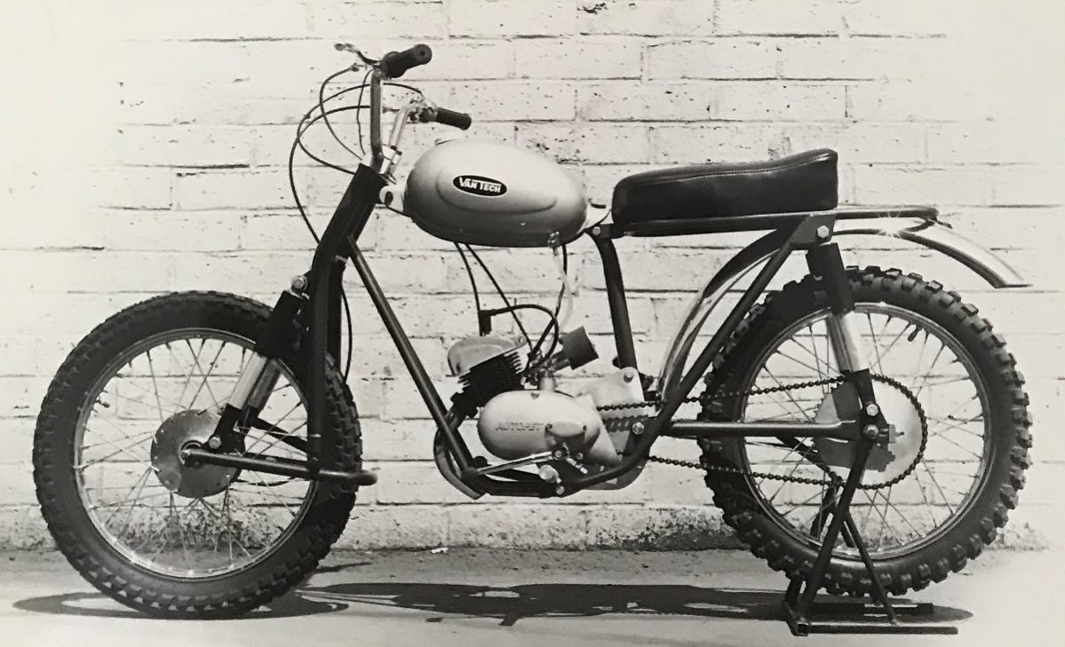 ジャパンヴィンテージ YAMAKI(マーチス M 50 )HC付 VanTech - The VanTech Yamaguchi 50cc circa 1964