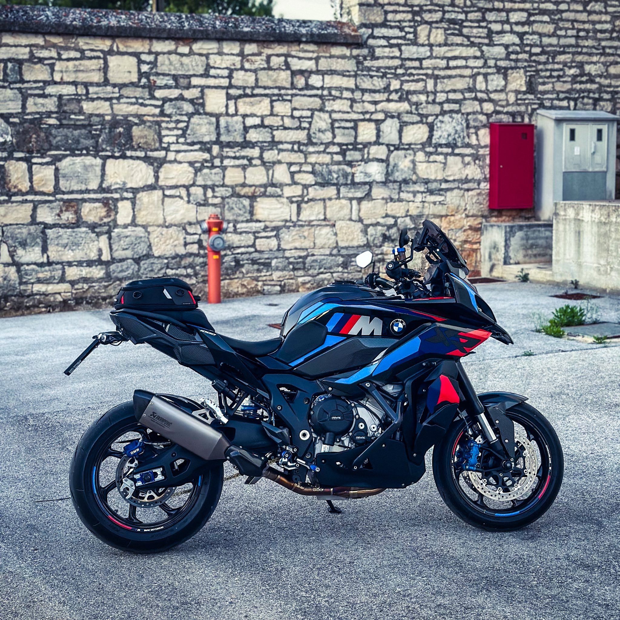 BMW M1000XR with Akrapovic and BT Moto mods