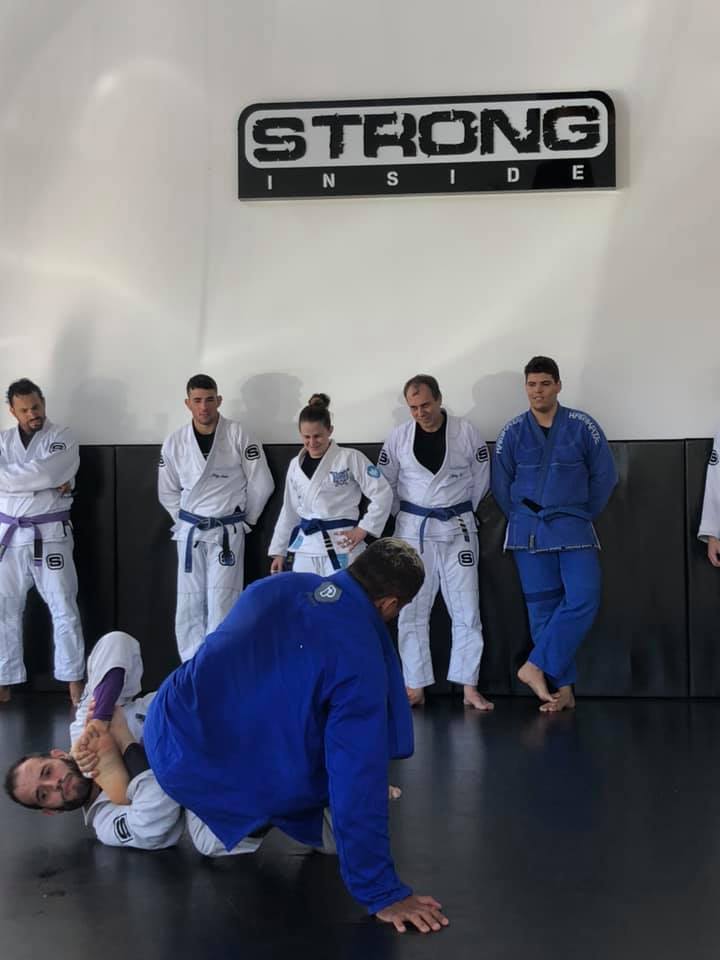 Strong Inside -... - Strong Inside - Jiu-Jitsu Studio