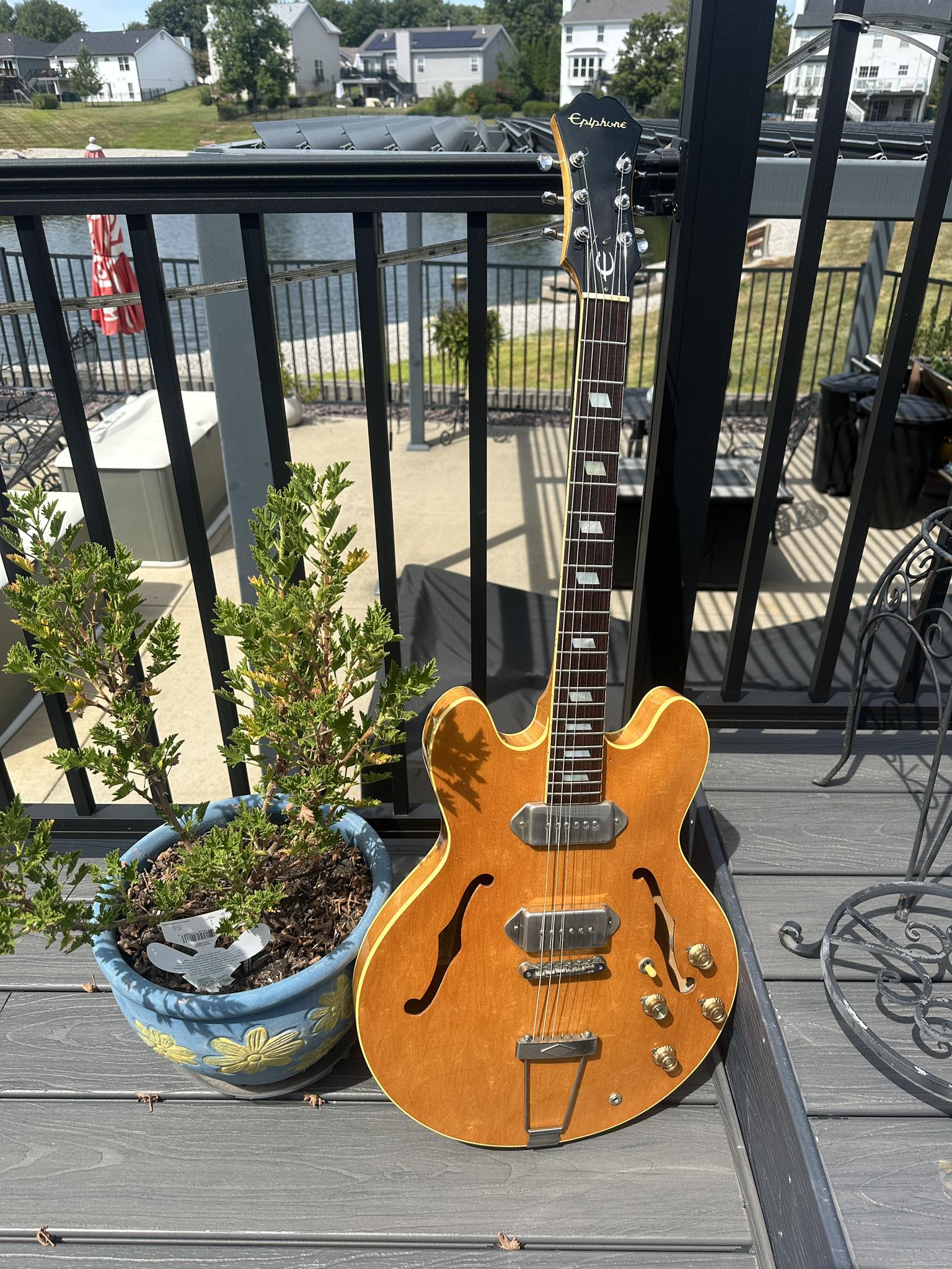 I have this 1983 Epiphone Casino on loan at the moment. Nice thing!
