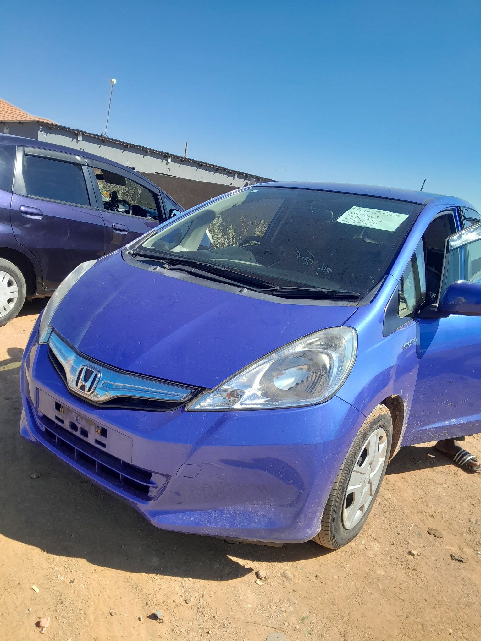 Unregistered 2012 Honda fit Hybrid silver color available super