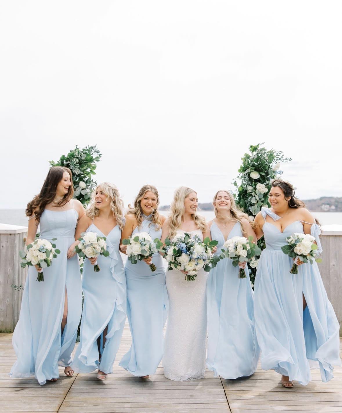 Any suggestion san makakabili ng affordable bridesmaid dresses na pasadya? Thank you