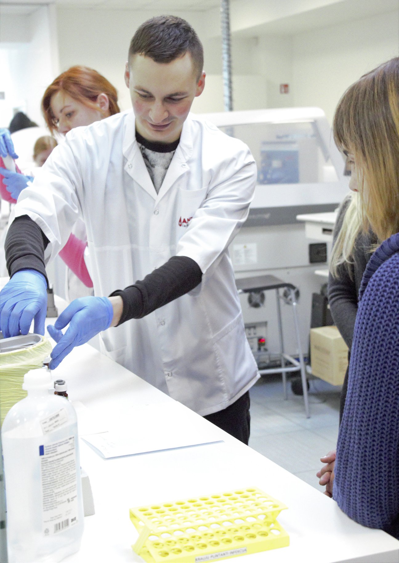 Antėja - „ANTĖJA LABORATORIJA“ APSILANKĘ MOKSLEIVIAI SIEJA...