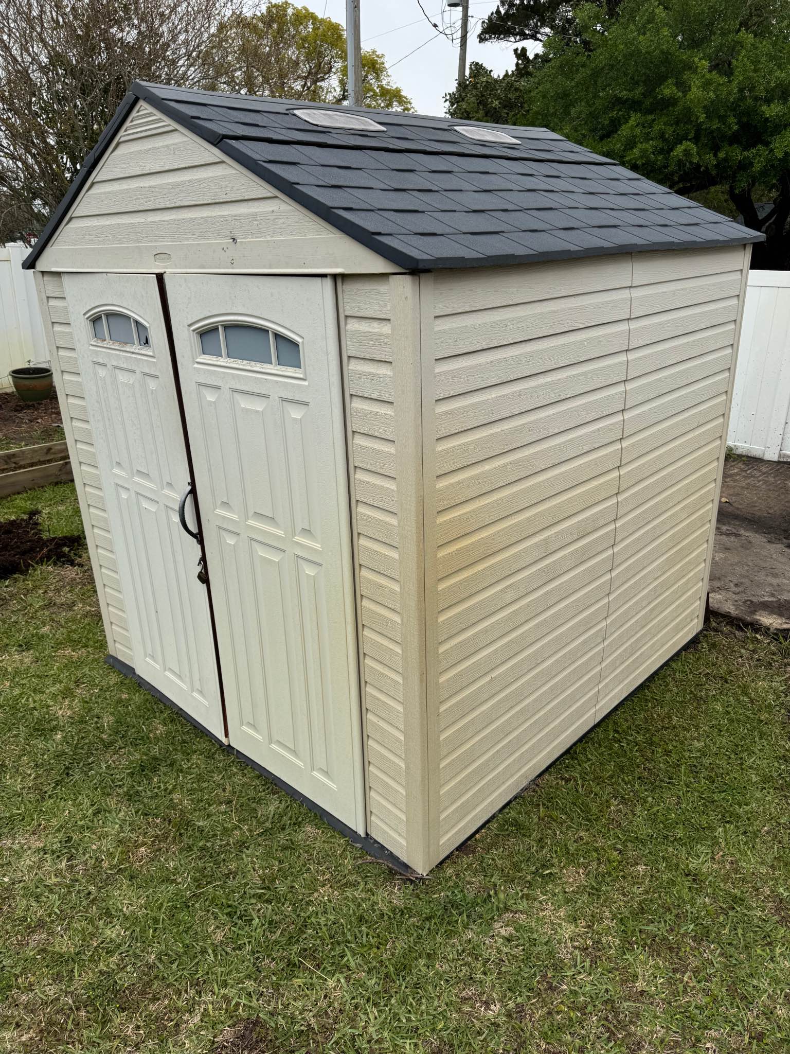 Rubbermaid shed - Storage Sheds - Jacksonville Beach, Florida