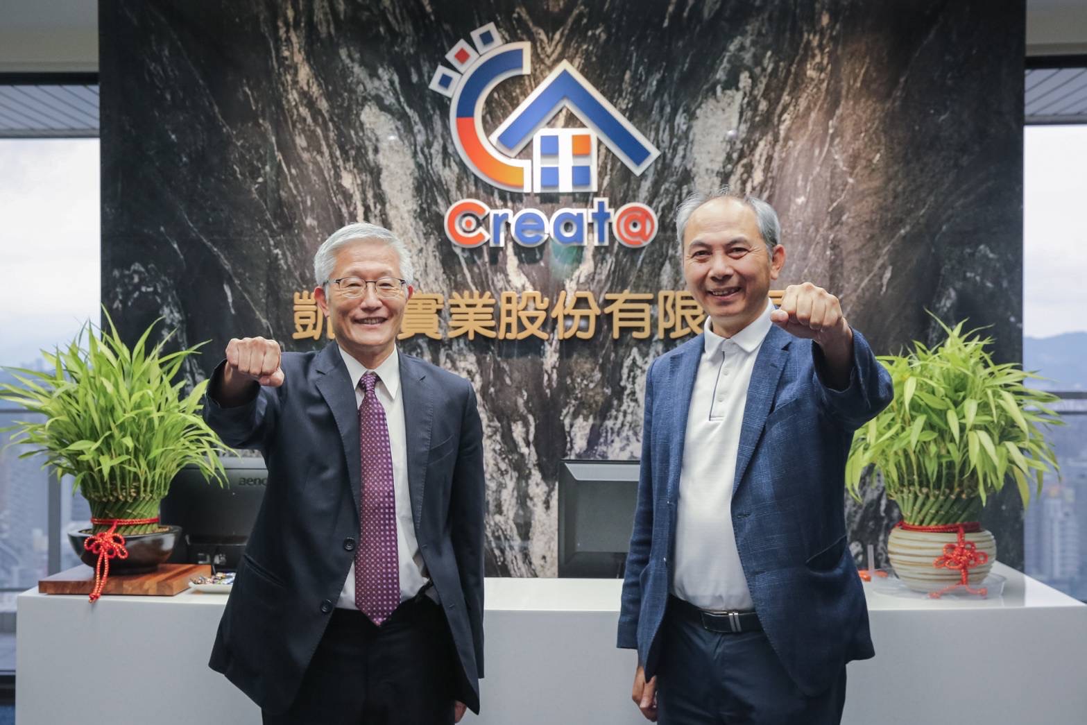 知行合一周行一 - 知行合一周行一 added a new photo.