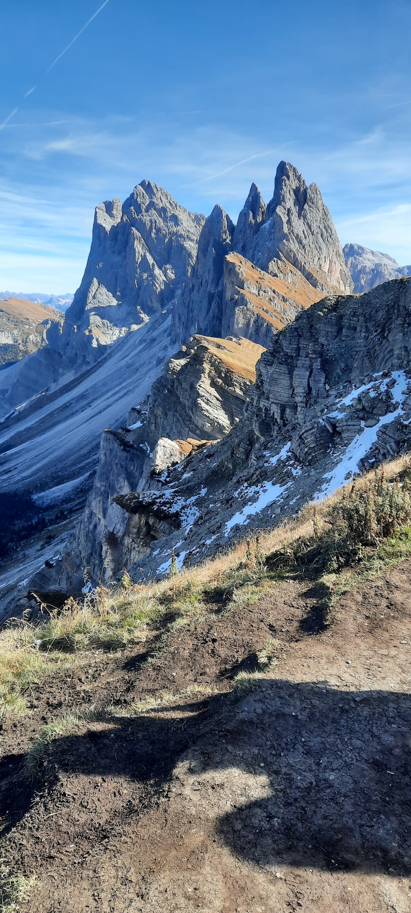 Sighard - .. die Seceda (ladinisch Secëda) ist ein Gipfel, der 2.519 ...