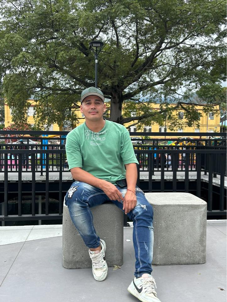 Alex Rojas