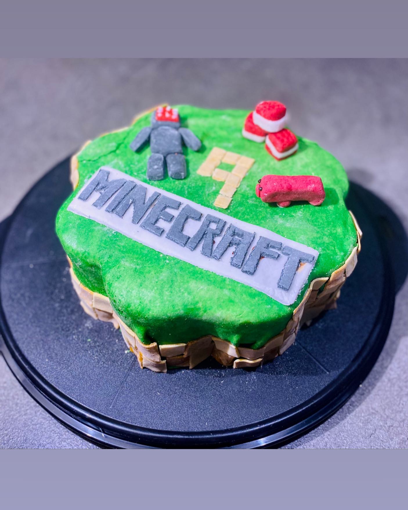 Überraschungskuchen MINECRAFT gefüllt mit Smarties 🤩🥳 #sachertorte # ...