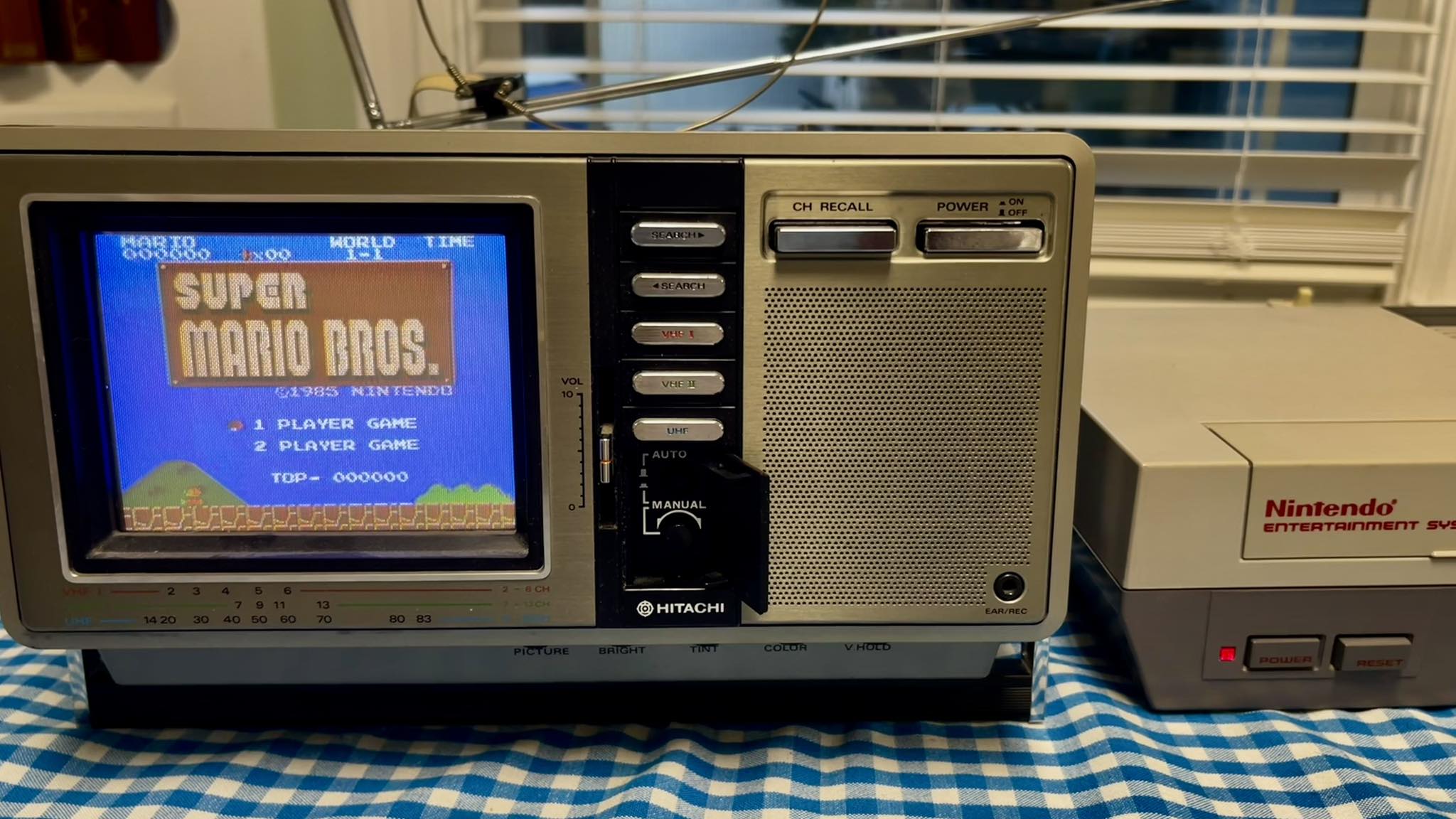 1981 Hitachi portable 9 inch TV review
