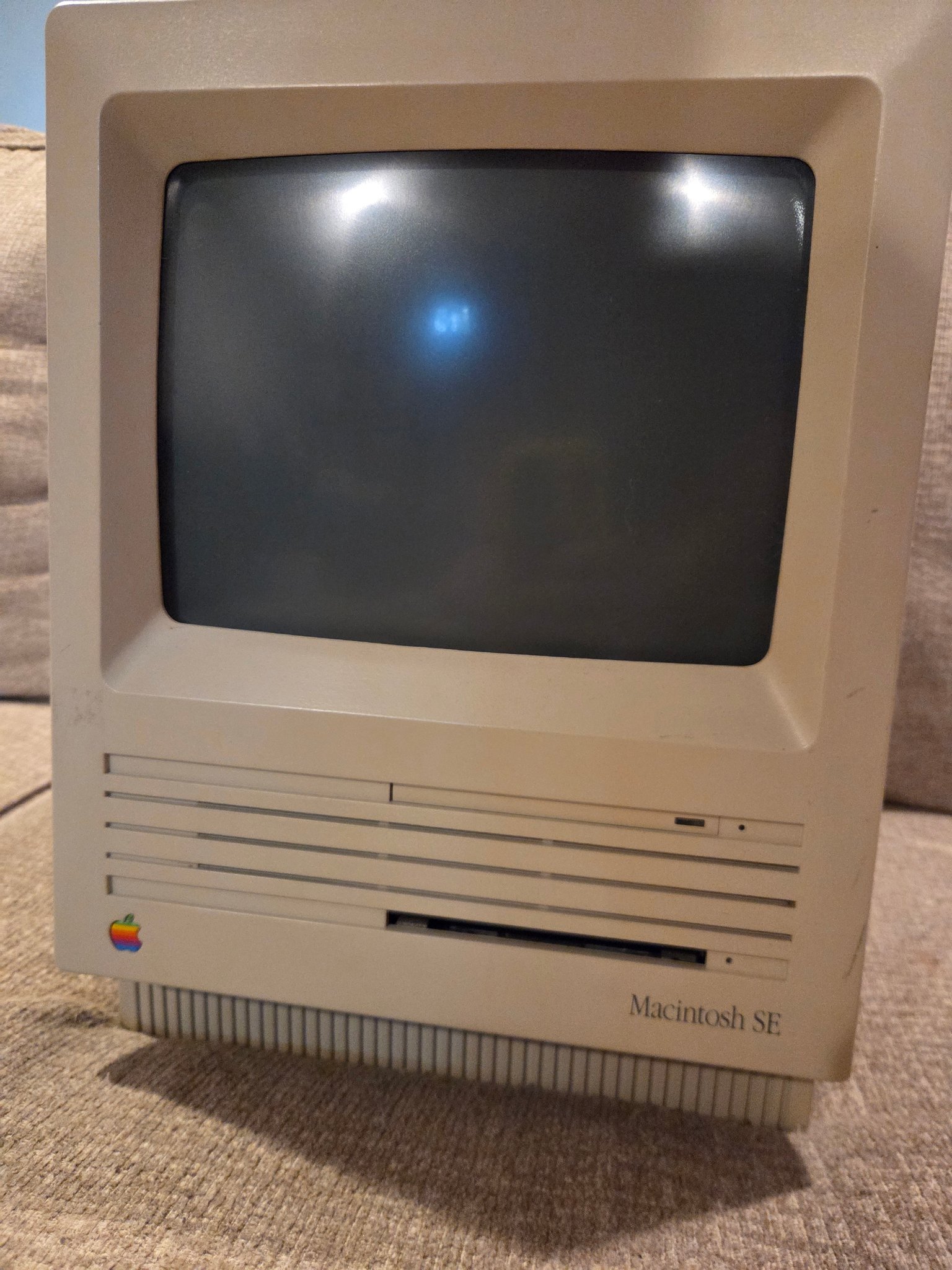 How to boot a Macintosh Classic that won't turn on?