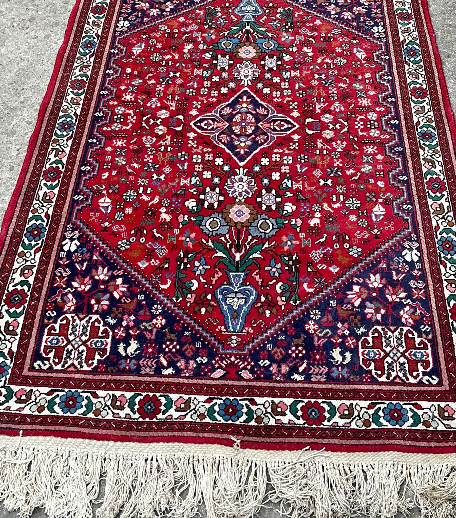 Persuin rug - Area Rugs - Kingston upon Hull | Facebook Marketplace ...