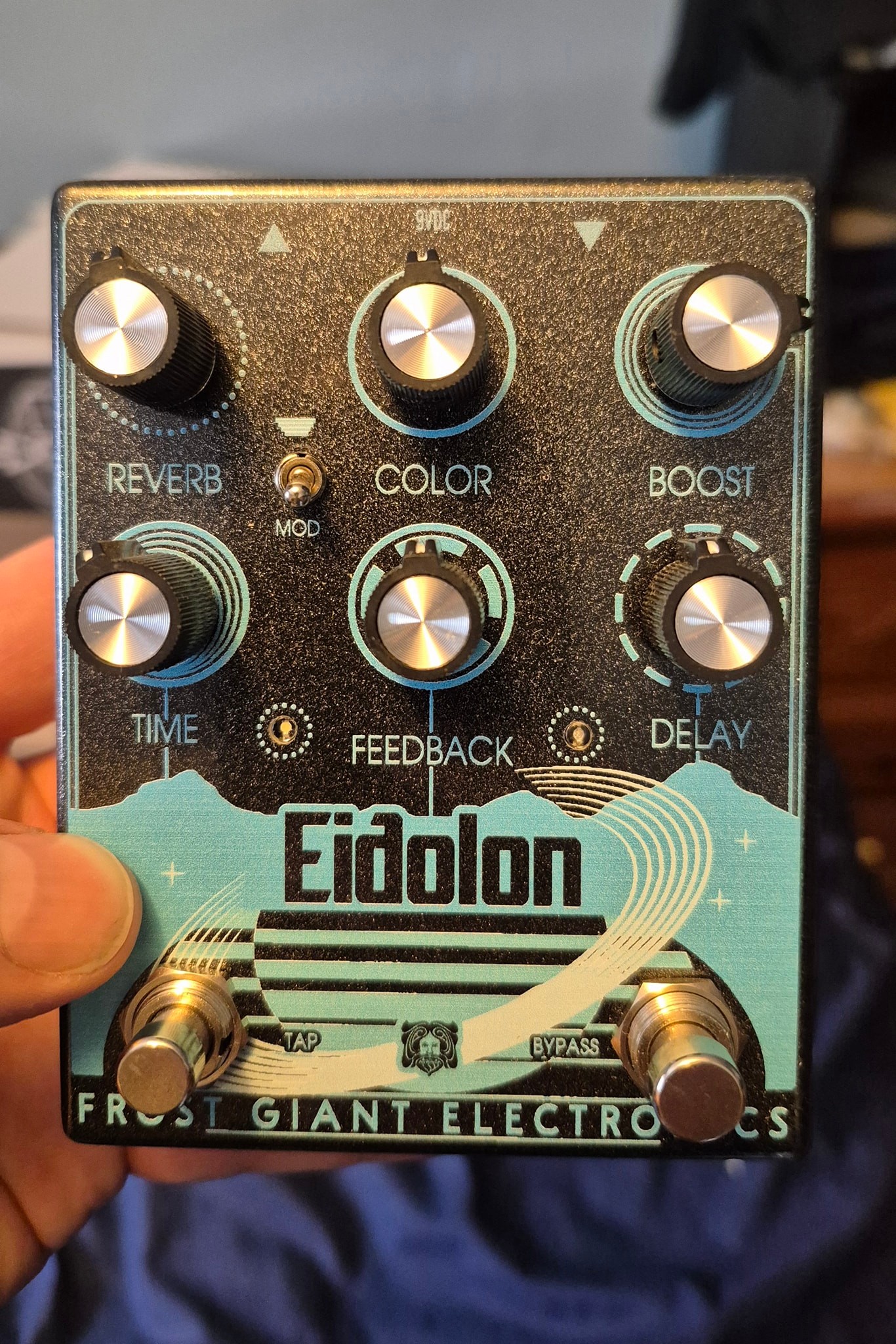 Who uses the Eidolon pedal by Dave Davidson and Revocation?