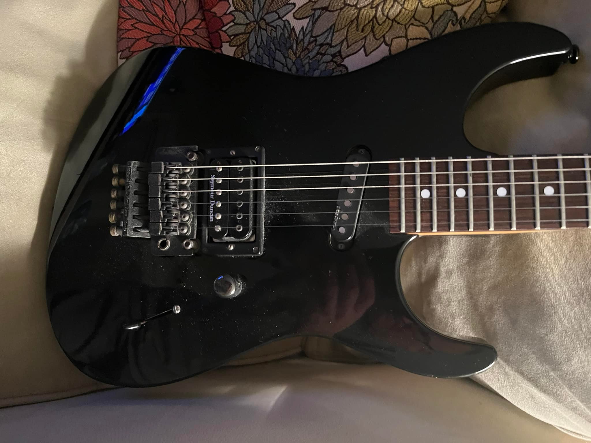 Made in Japan 1993 Charvel sdk 085 HH Ash body medium sacale