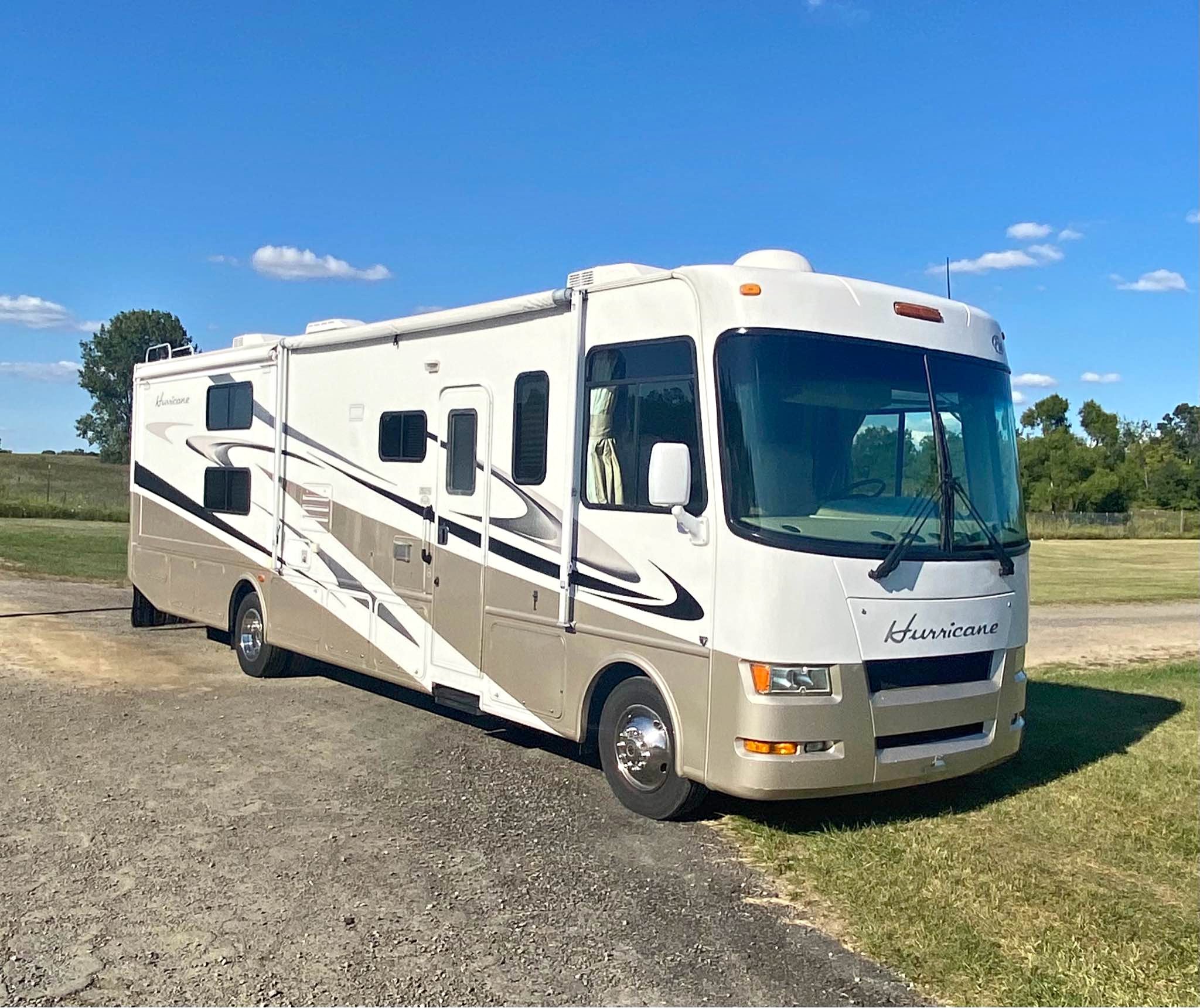 2008 Four Winds Hurricane - RVs & Campers - Huntertown, Indiana ...