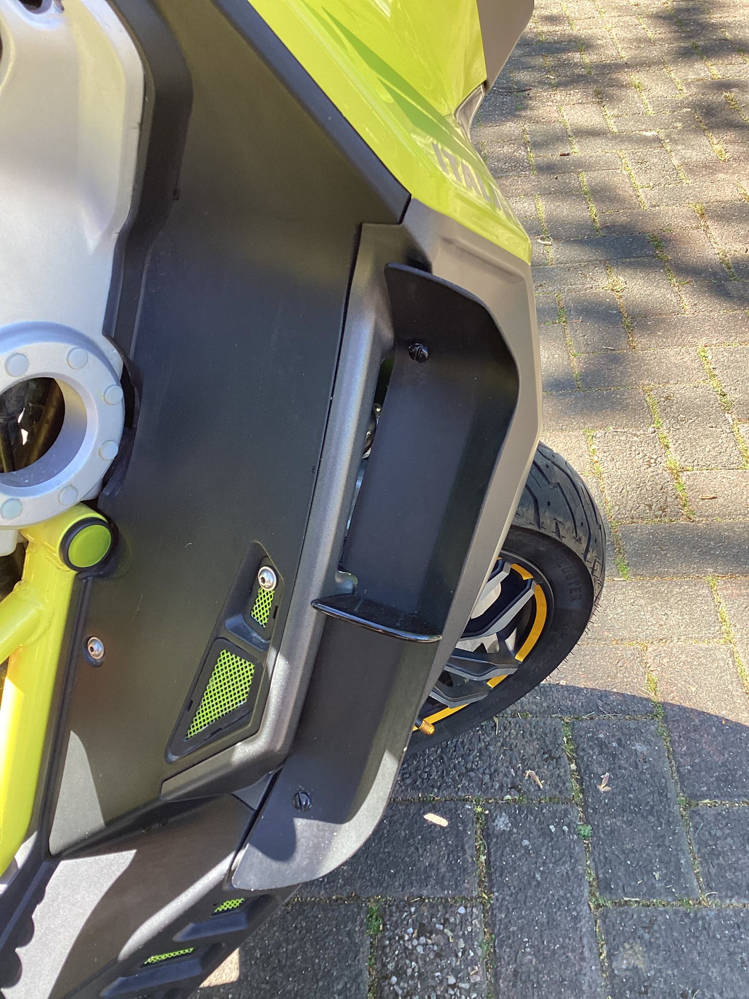 Italjet Dragster with tail tidy and new plate