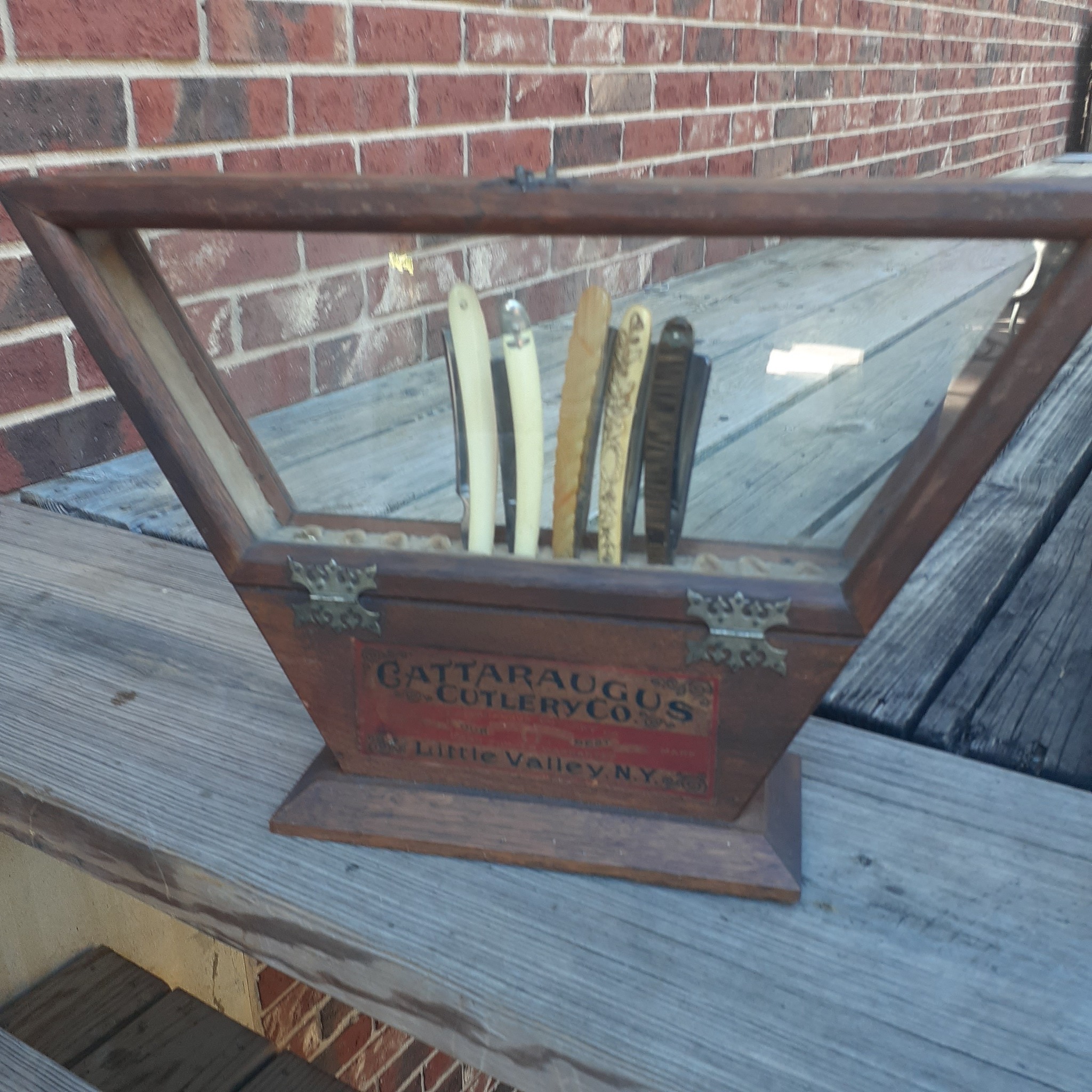 Antique Straight Razors | Barbershop Oak Antique Cattaraugus Cutlery Co ...