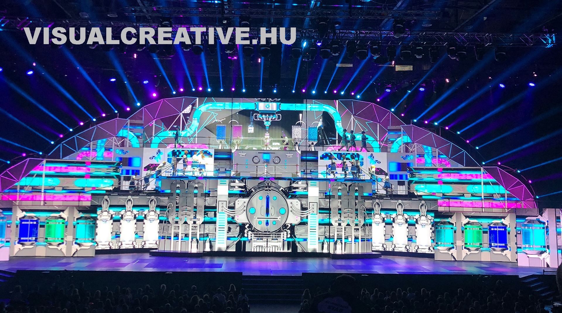 Visual Creative