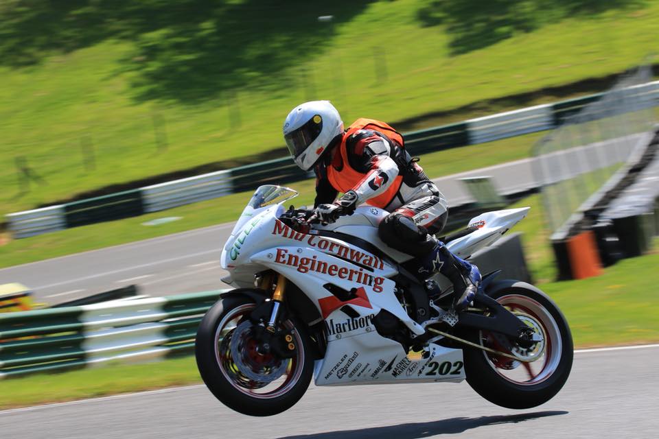 A few photos from round 3 @ Cadwell... - Giller Racing 202 | Facebook