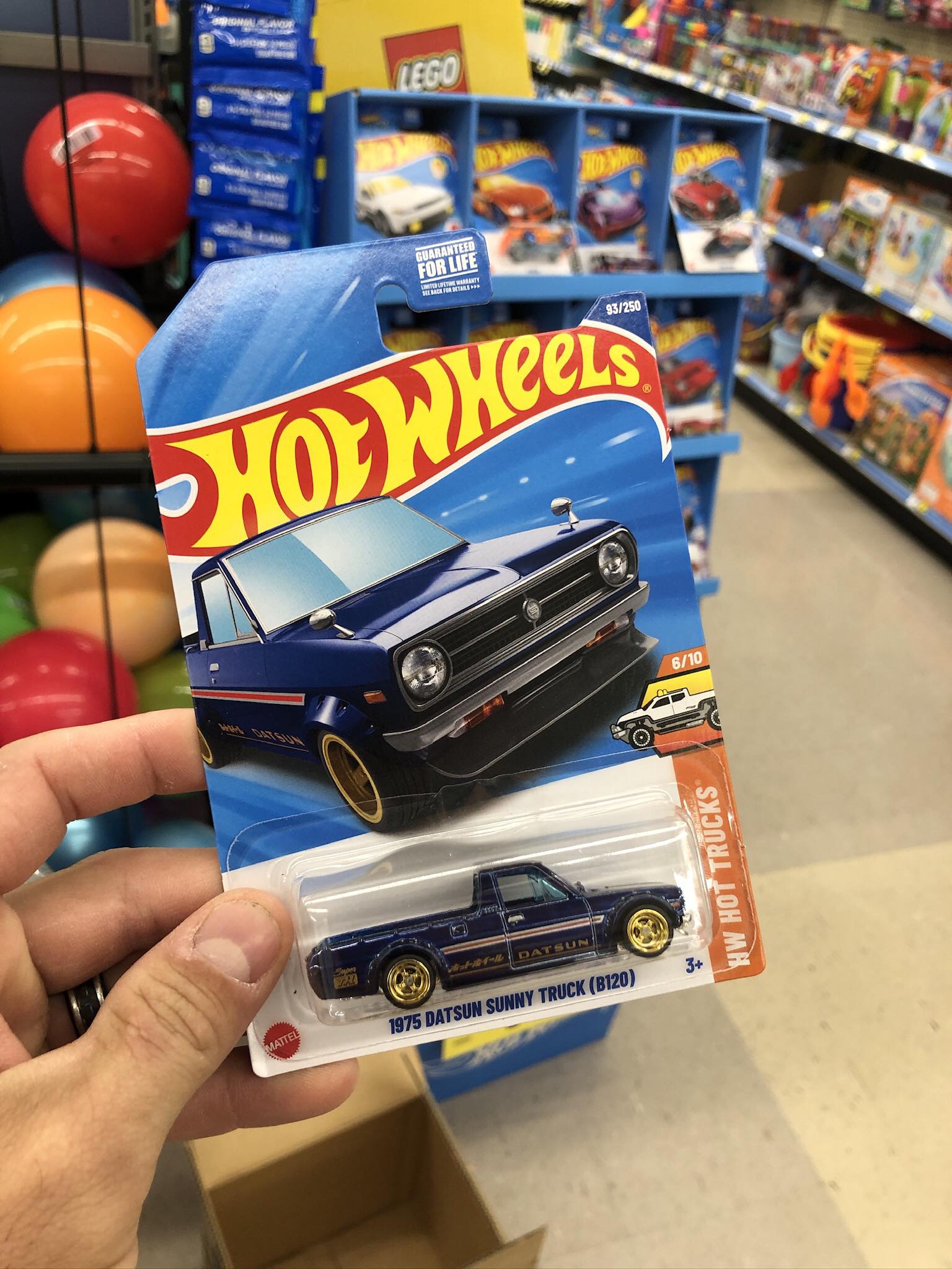 🎌 Hot Wheels '75 Datsun Sunny Truck (B120) rocking the “CS
