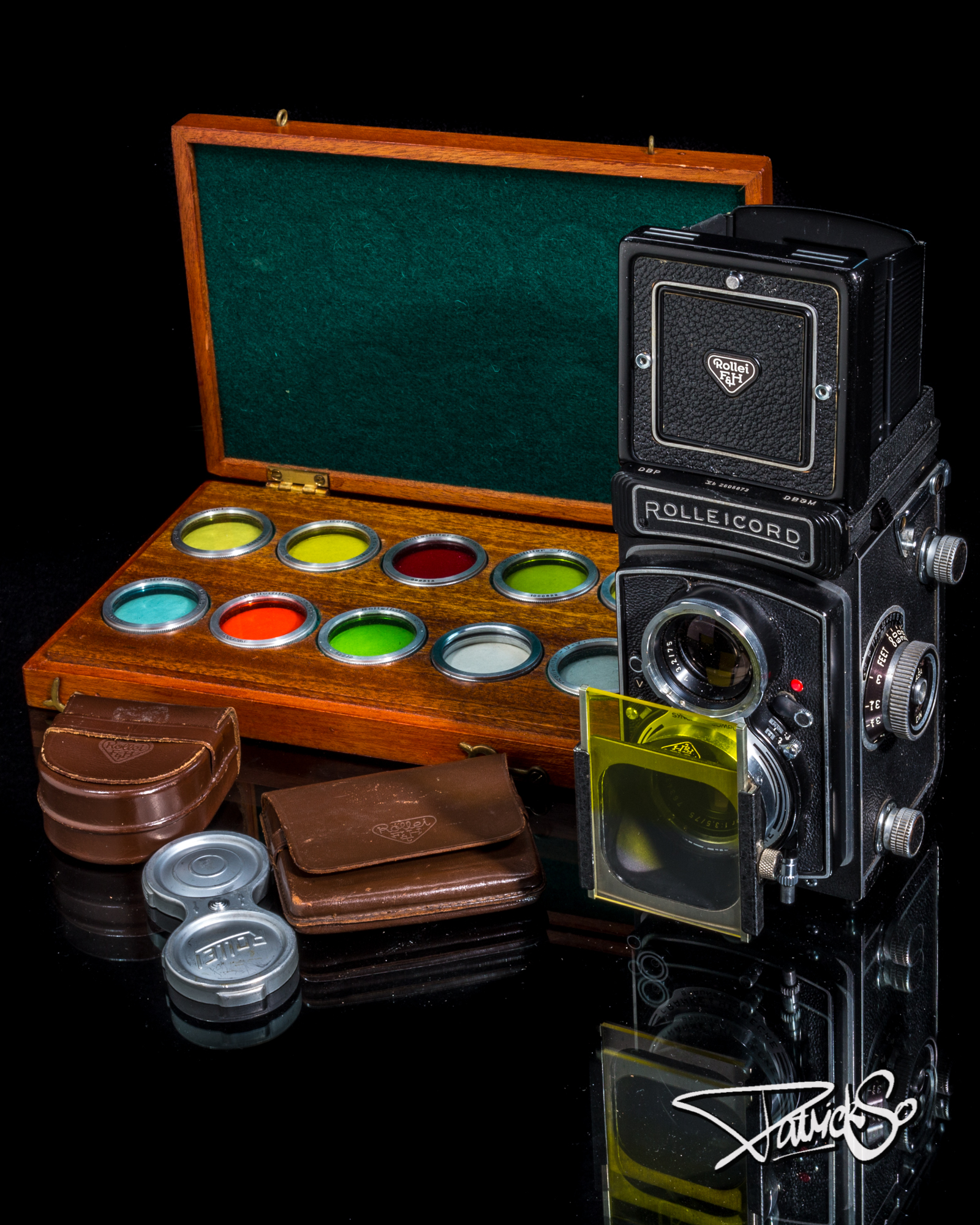 Franke & Heidecke Rolleicord Vb twin-lens-reflex camera with filters