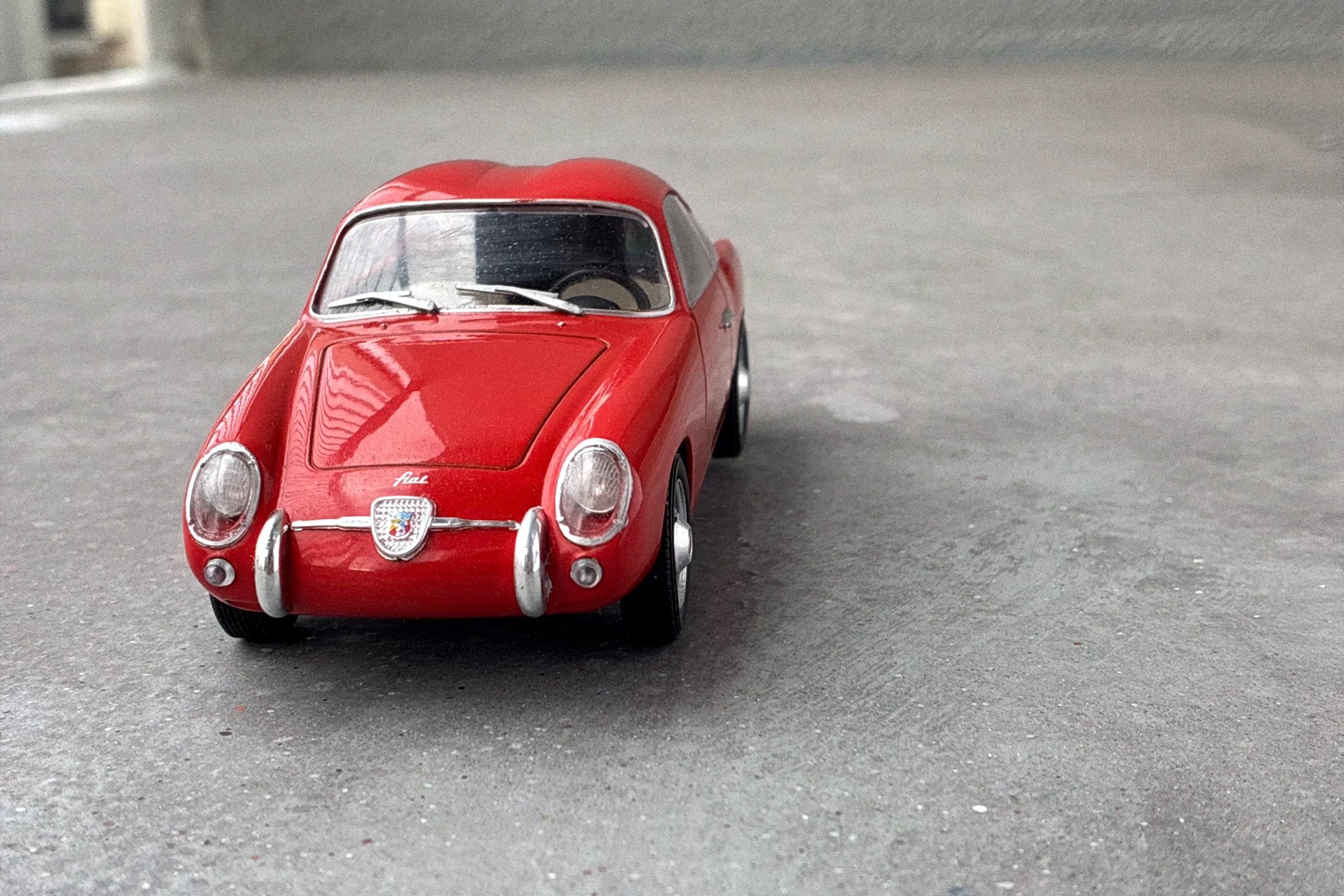 アバルトコレクションの1/24シリーズ始まってますね この750GTザガート