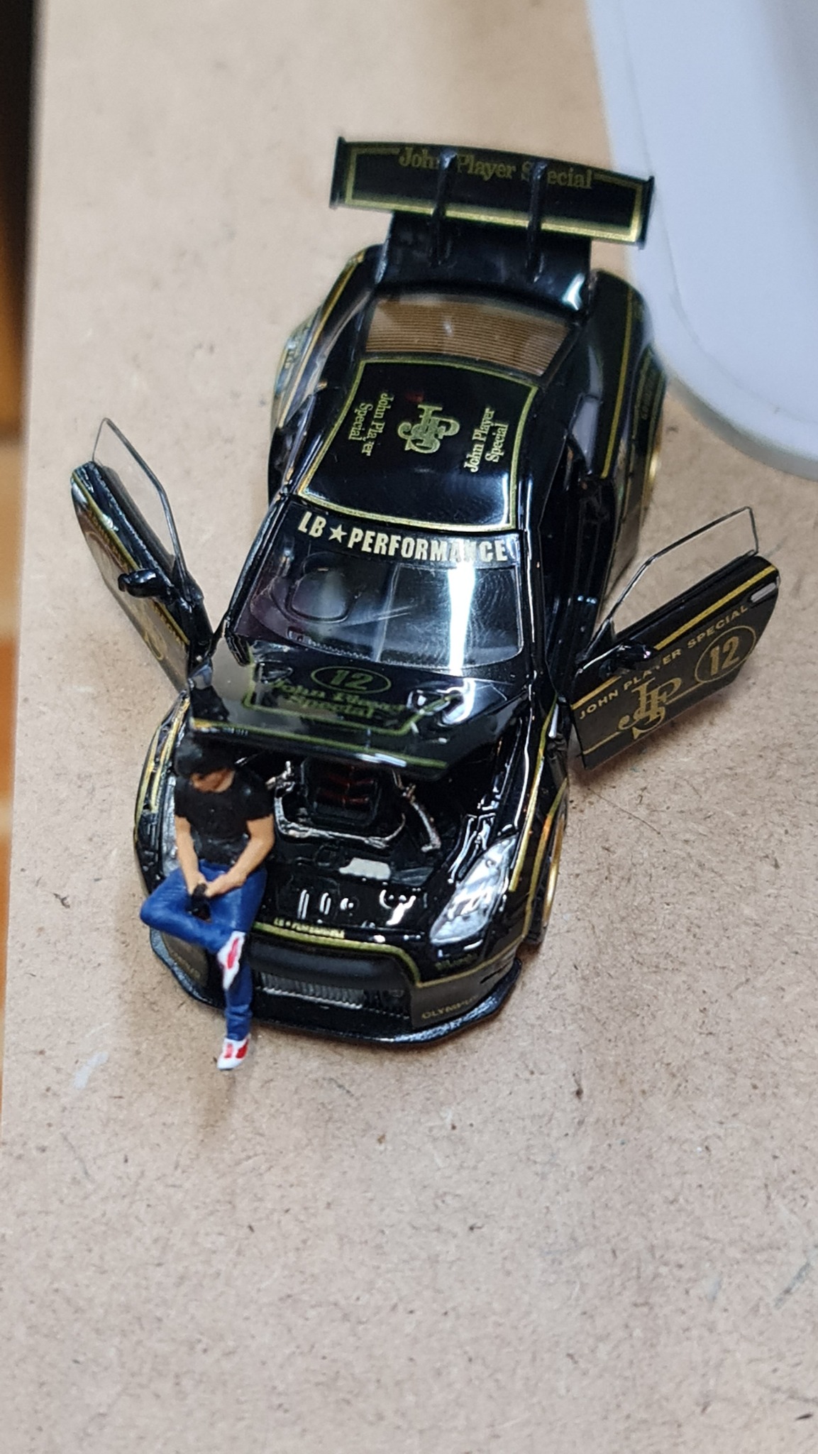 LBWK GT-R R35 JPS Car : Old time model Scale : 1/64