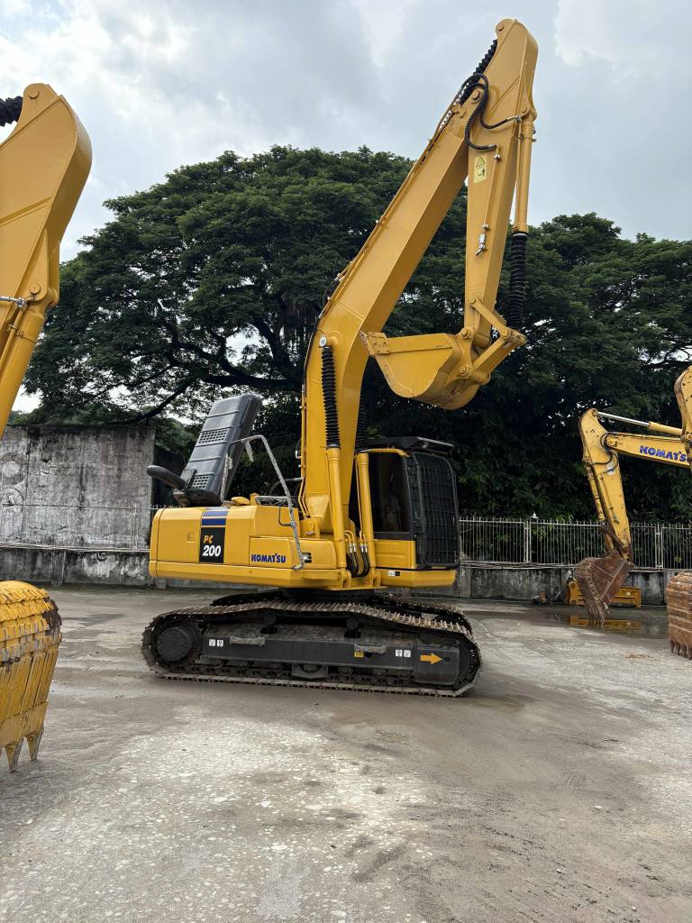 Heavy Construction Equipment for Sale or Rent | ♥️ ️NEW ARRIVAL PC200 ...