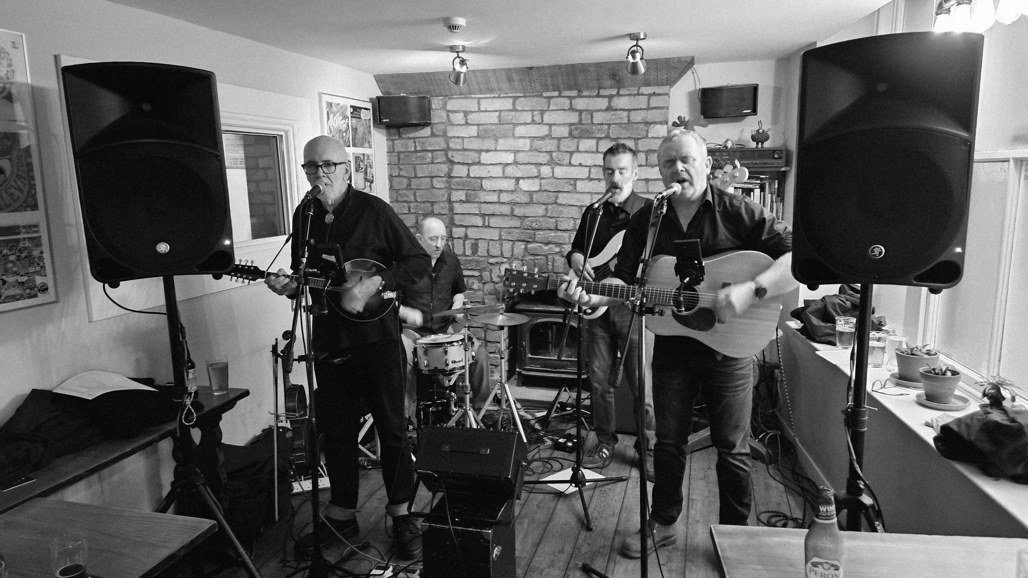 Brendan Beswick - Band no2 The Midnight Specials | Facebook