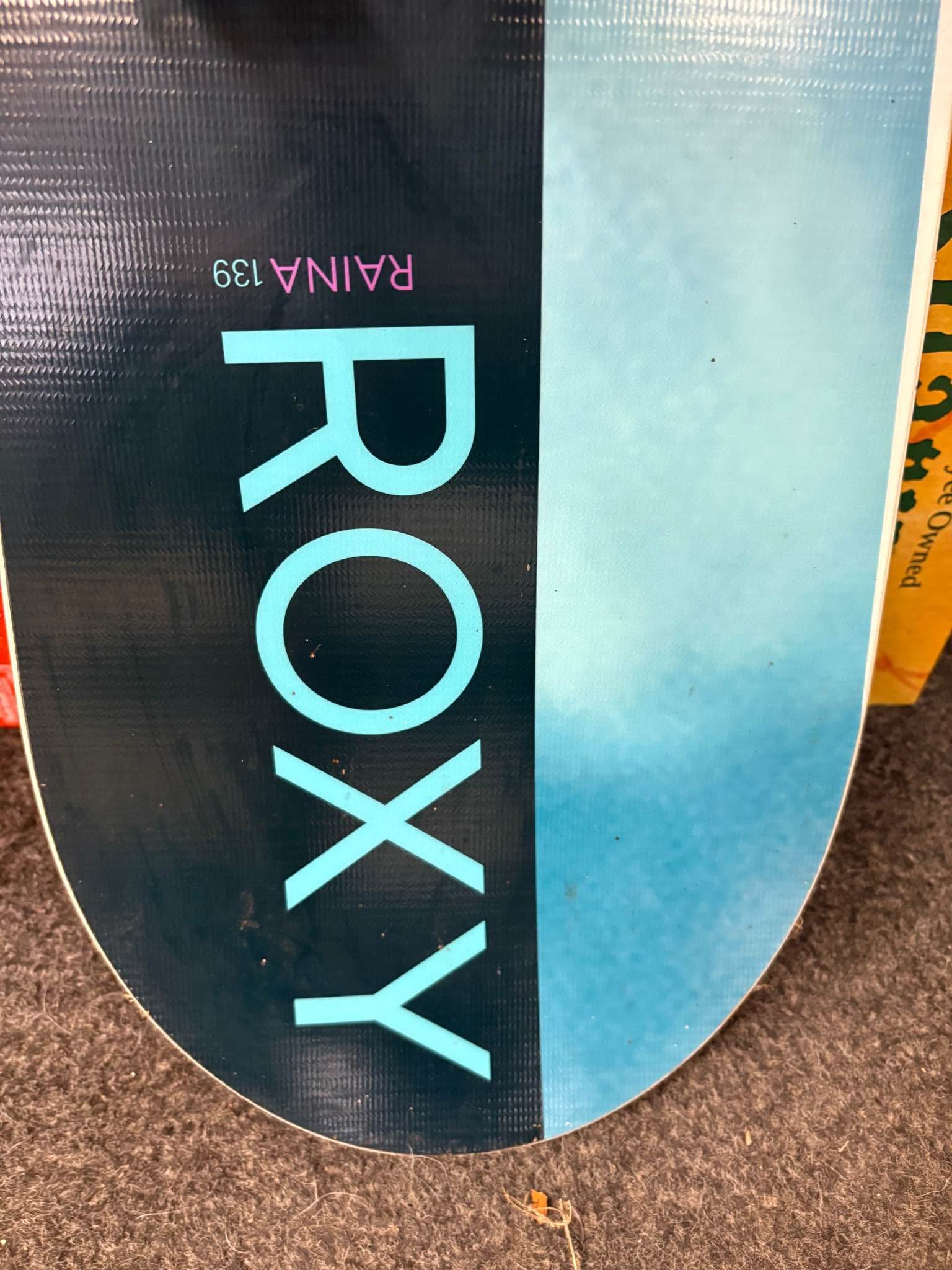 roxy 139 snowboard Women's Raina LTD 2026 Traction Serrated edge technology for incredible edge hold Snowboard Roxy Inspire 2010/2011 ::