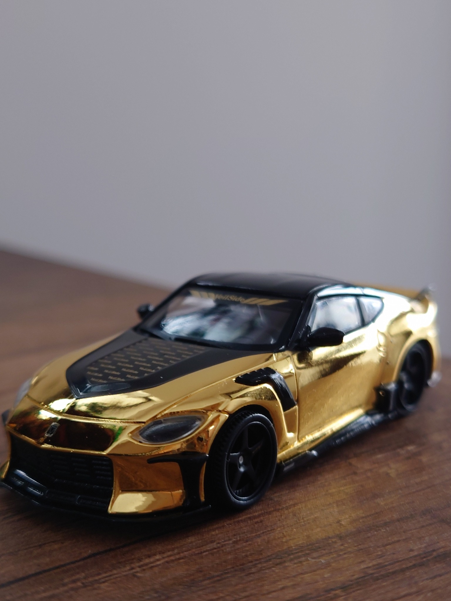 Modèle Réduit Mini GT 1/64 Nissan Z VeilSide FFZ400 Gold Chrome - Édition Spéciale - Neuf Sous Boîte