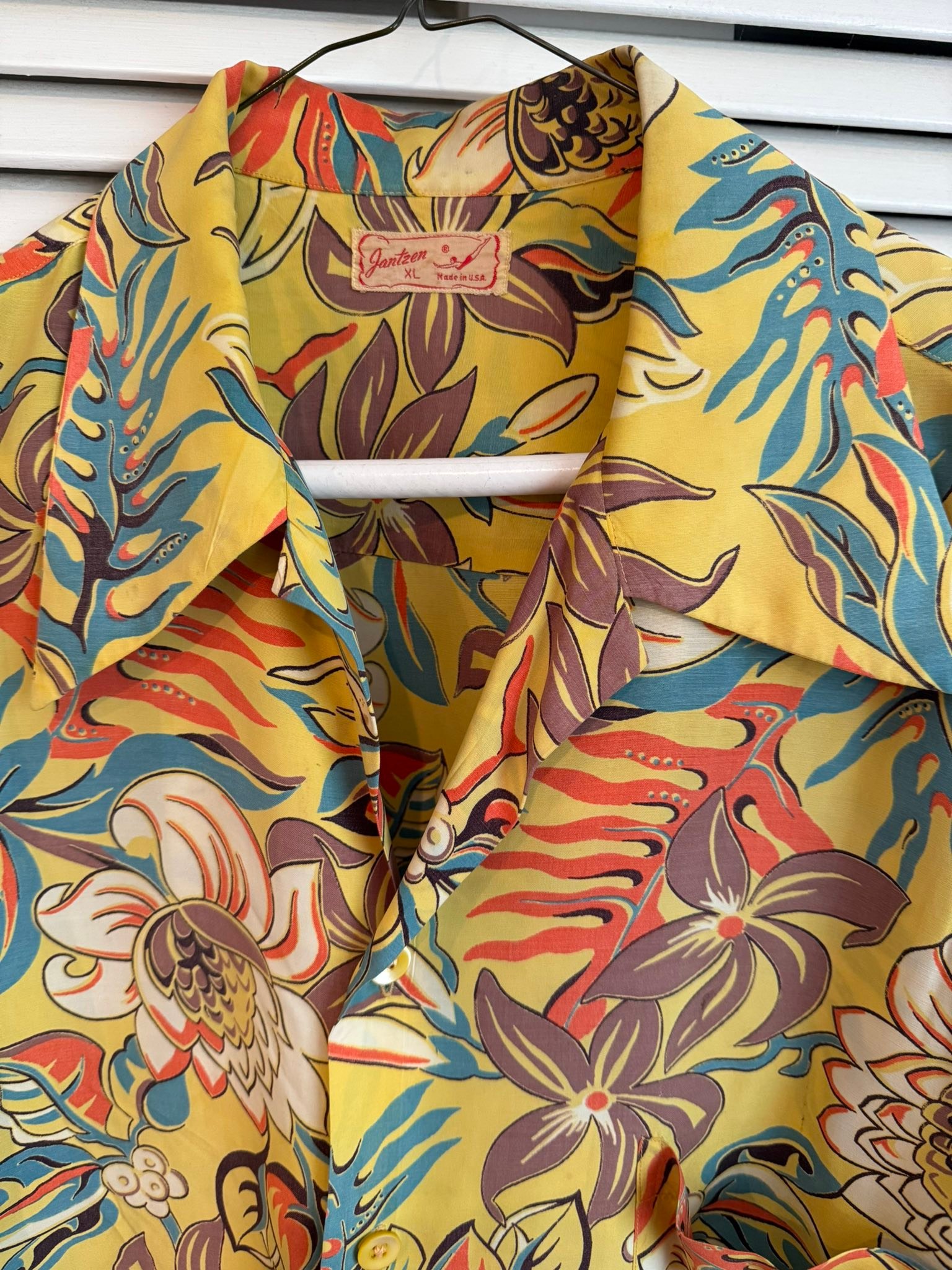 Vintage Jantzen aloha shirt from early 70s