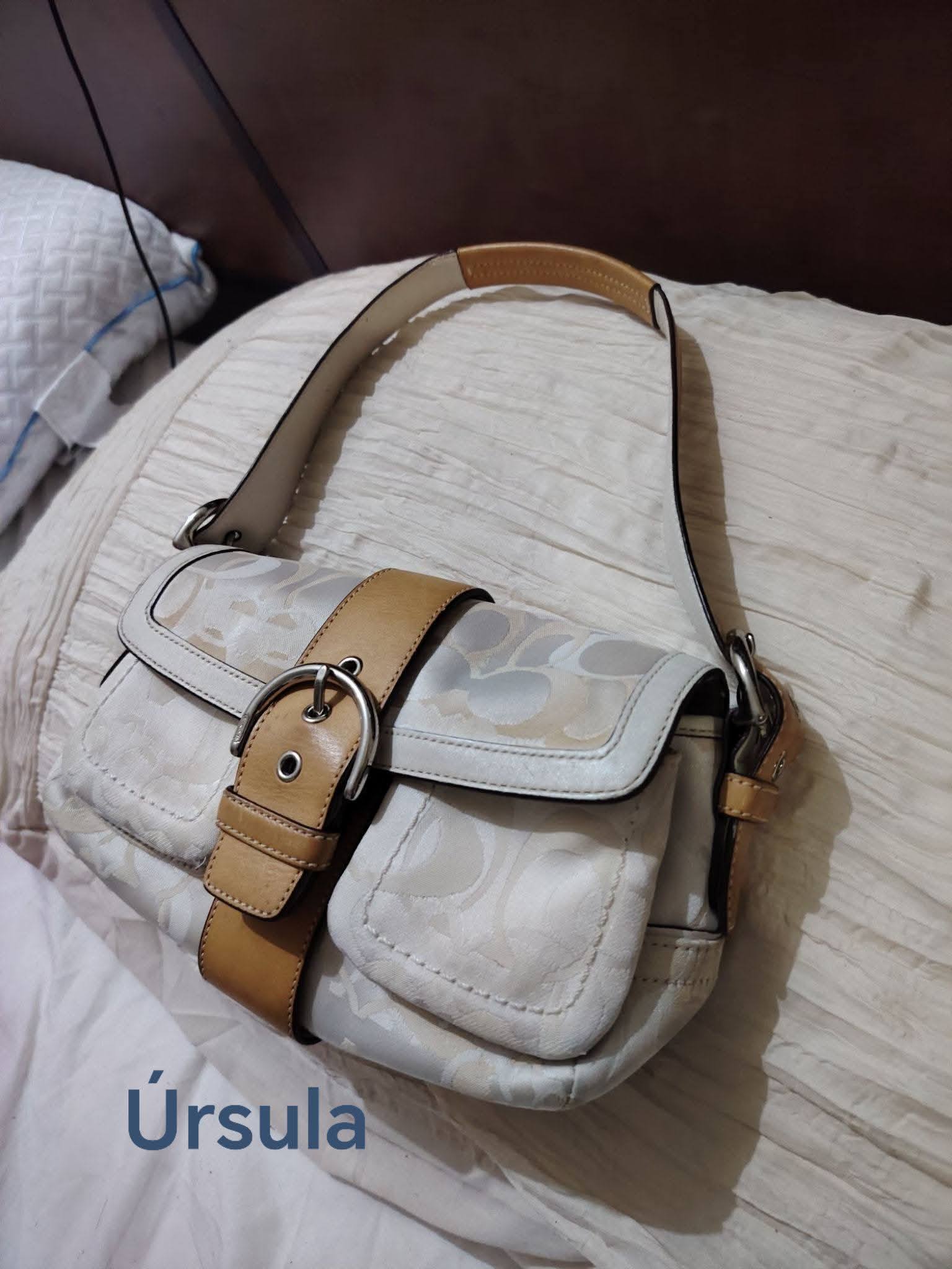 Coach Soho Signature Buckle Shoulder Bag (modelo vintage Y2K A05U